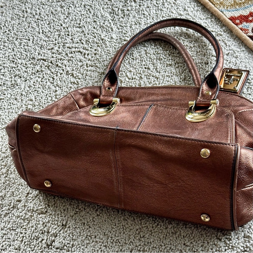 Makowski purse. EUC gold/metallic leather with gold hardware, purple lining!💖 - Picture 7 of 12